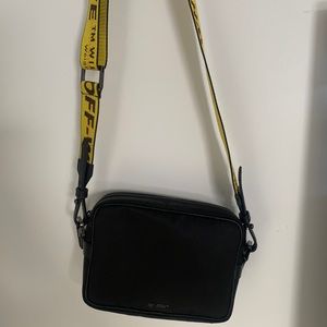 Off-White Men’s Crossbody Bag